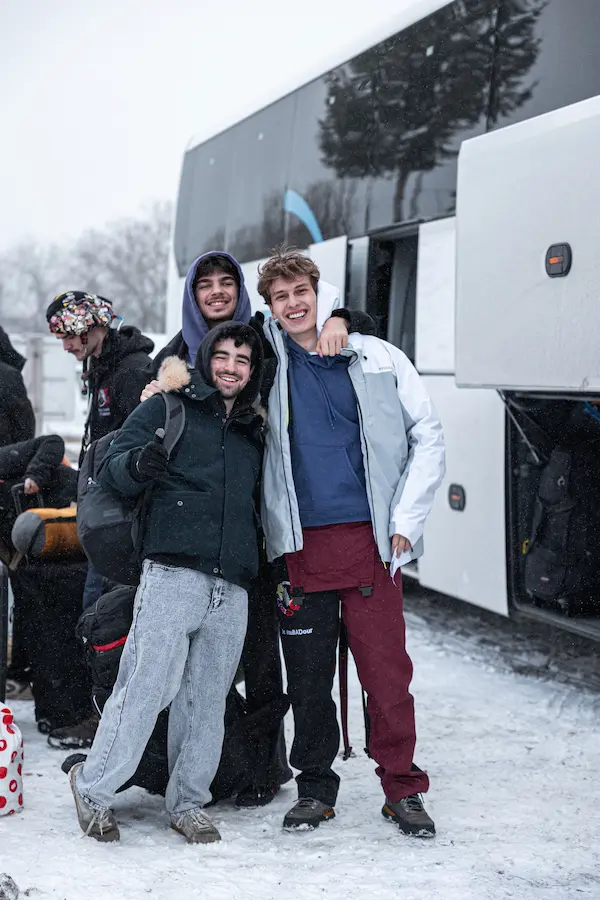Arrivée autocar séjour ski